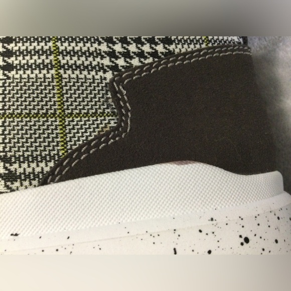 Romika Helsinki 02 Black Yellow Faux Fur Boot Sneaker EU 40 US 9 to 9.5 - Picture 11 of 16